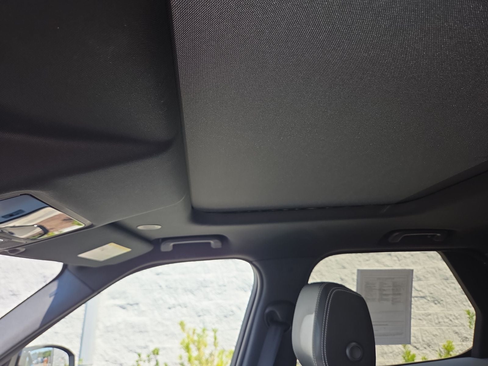 2023 Land Rover Discovery S R-Dynamic