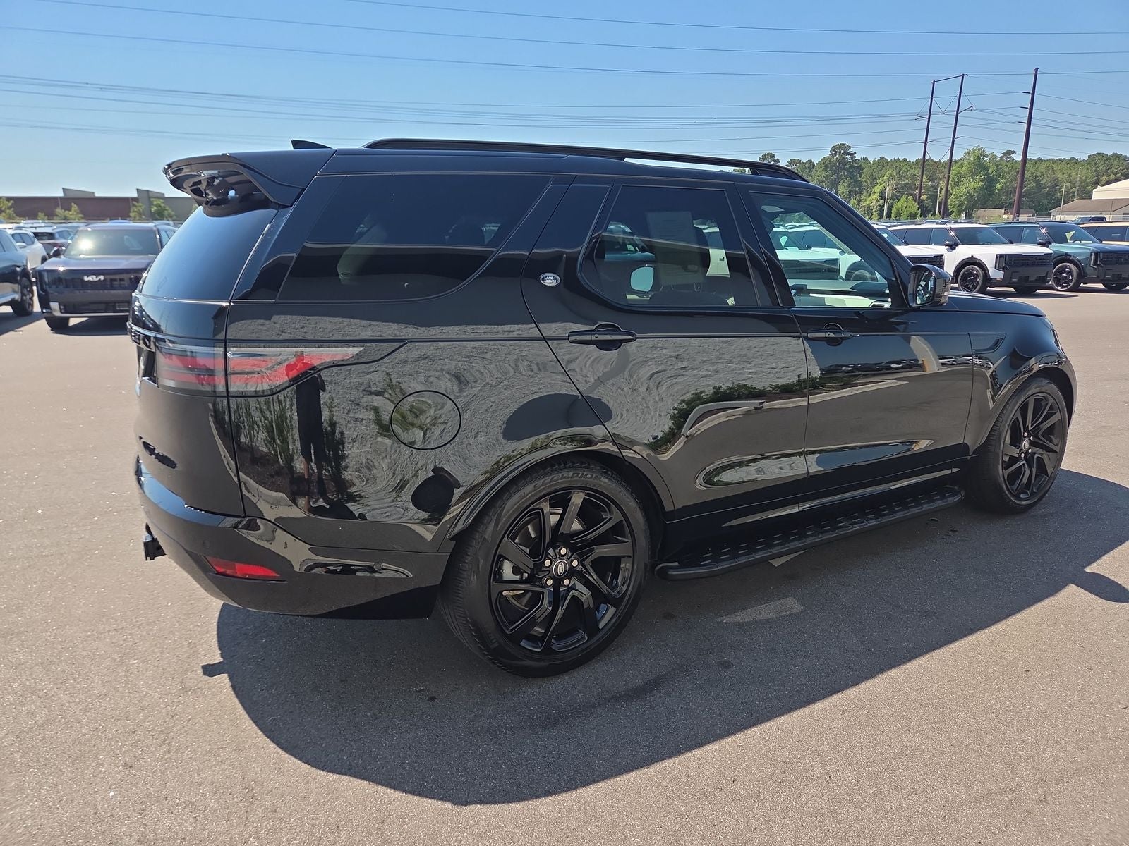 2023 Land Rover Discovery S R-Dynamic