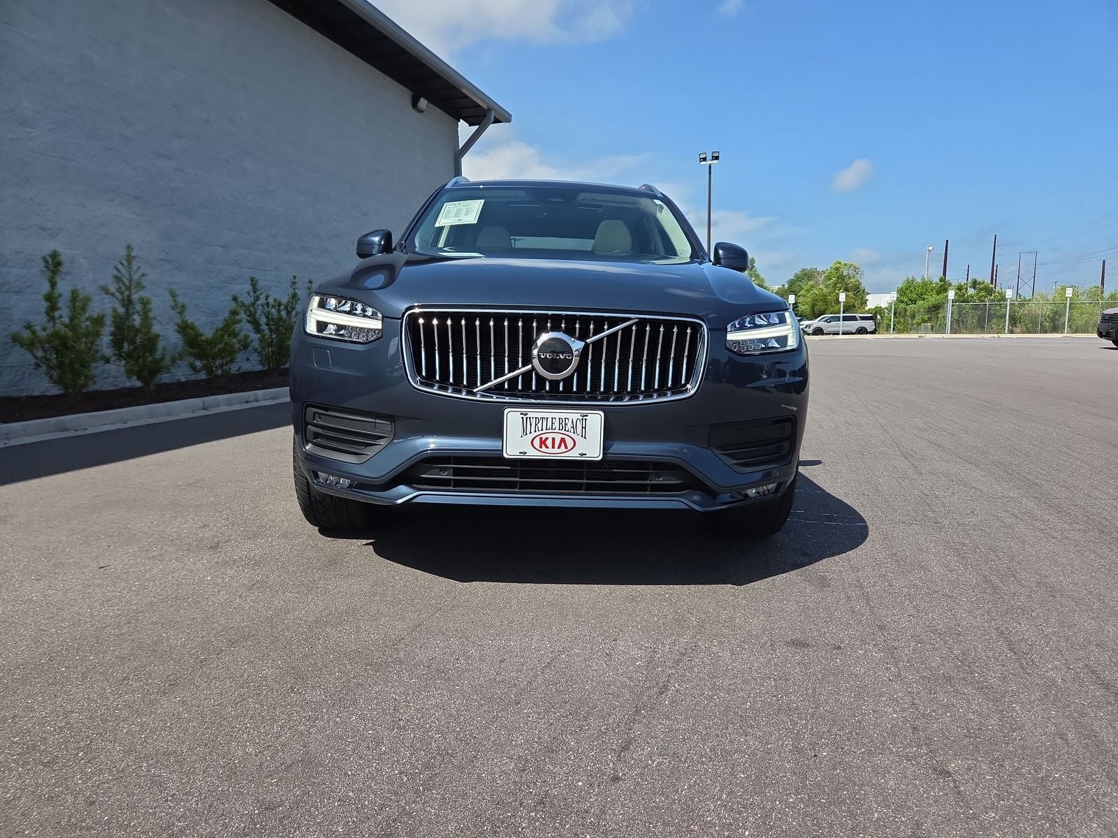 2023 Volvo XC90 B6 Core