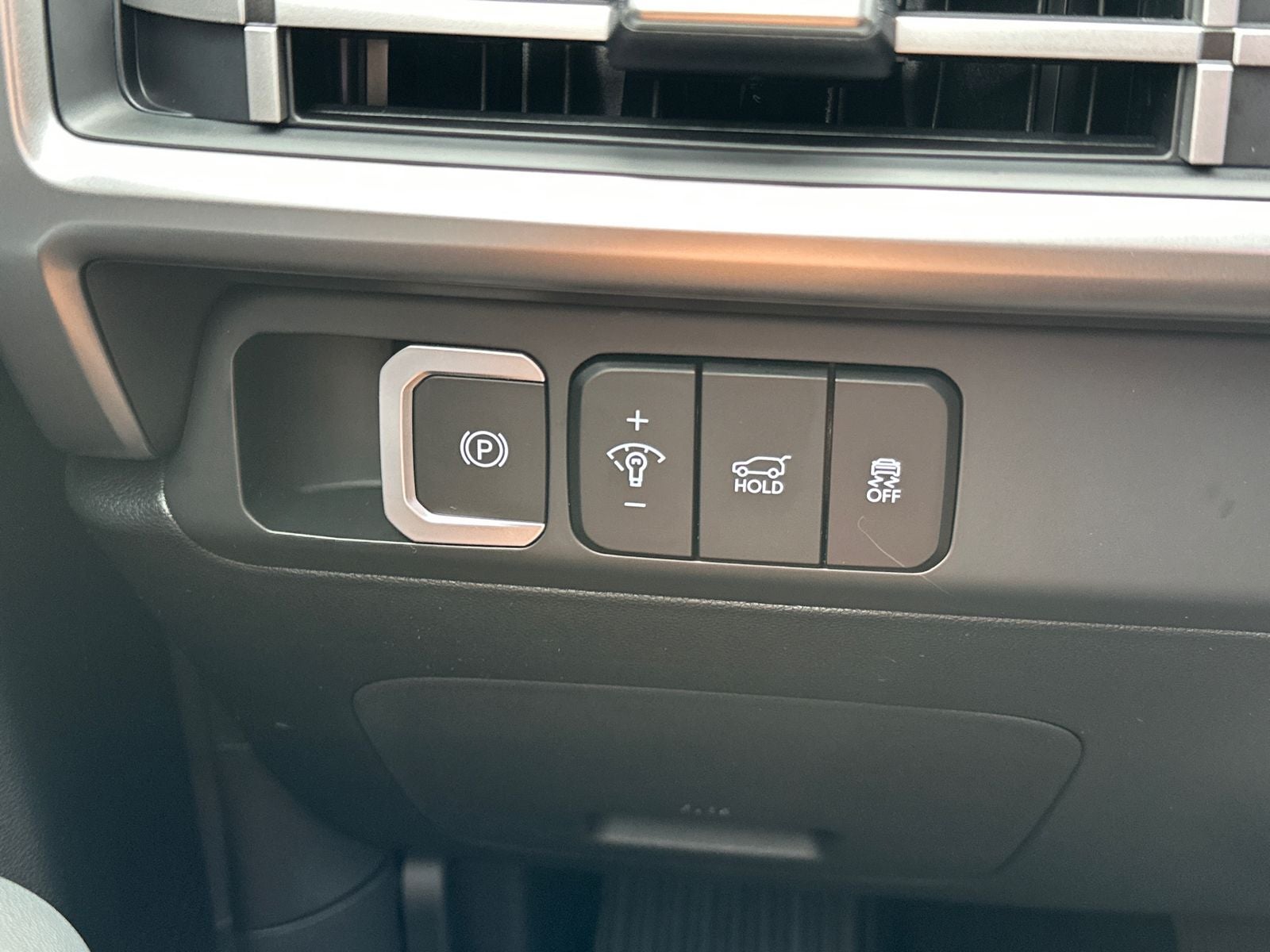 2027 Hyundai Santa Fe SE