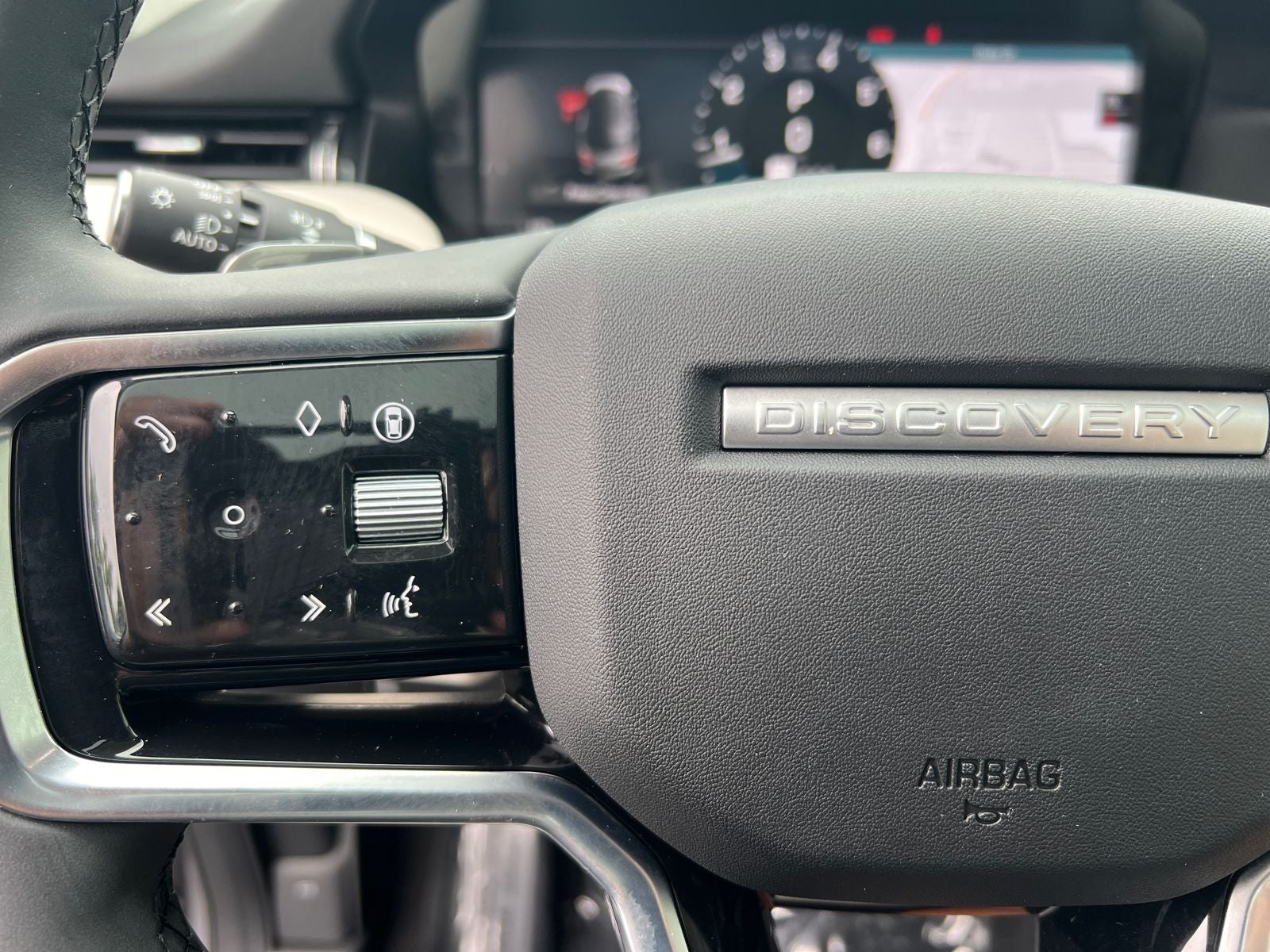 2024 Land Rover Discovery Sport S