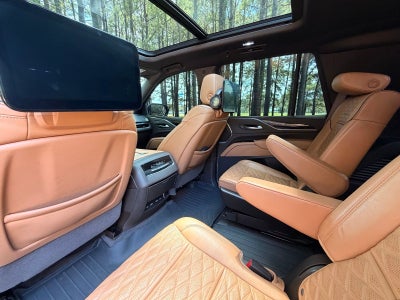 2023 Cadillac Escalade Sport