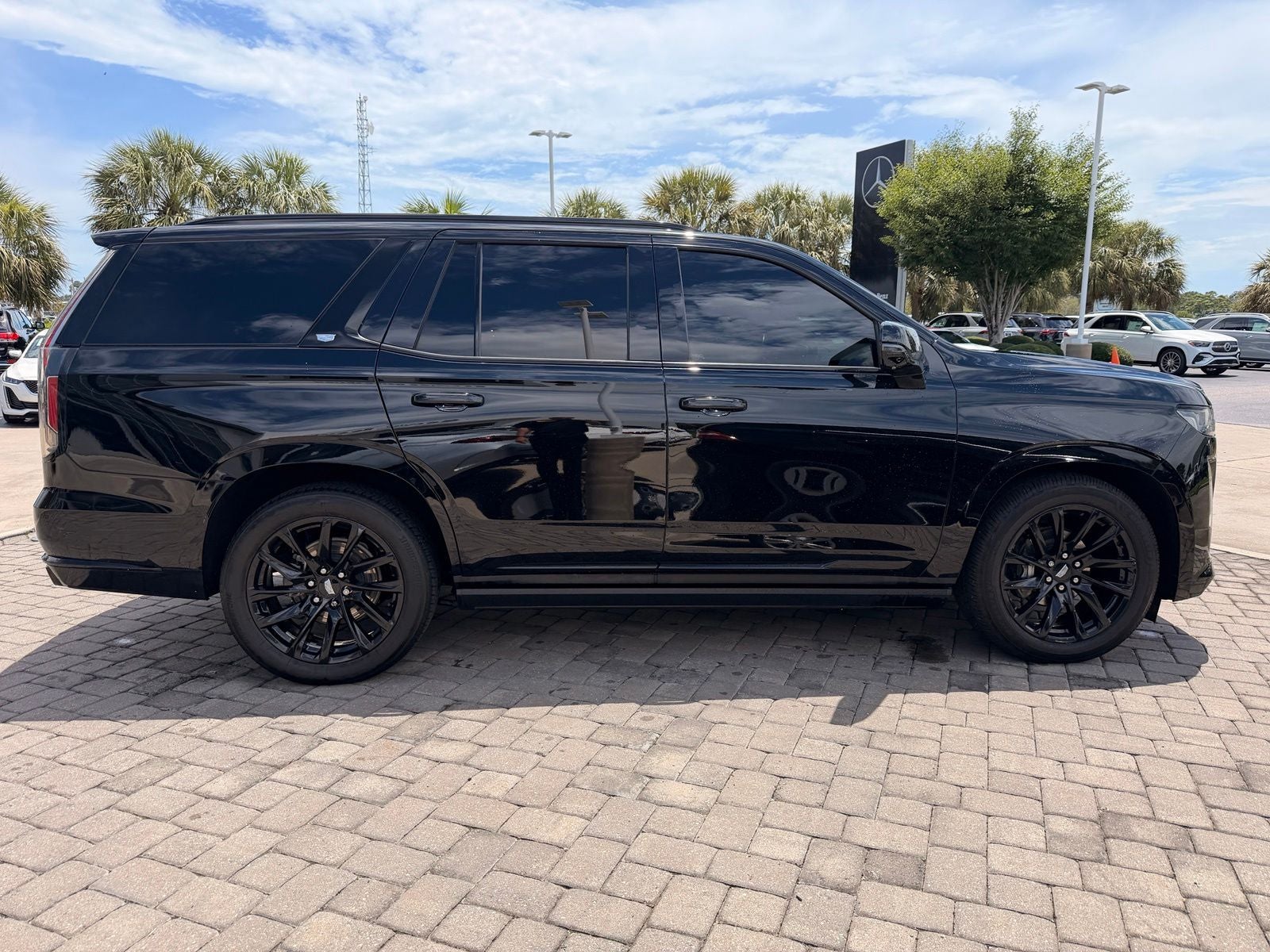 2023 Cadillac Escalade Sport