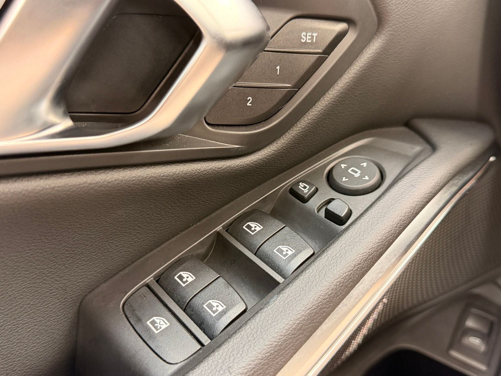 2023 BMW 3 Series 330i