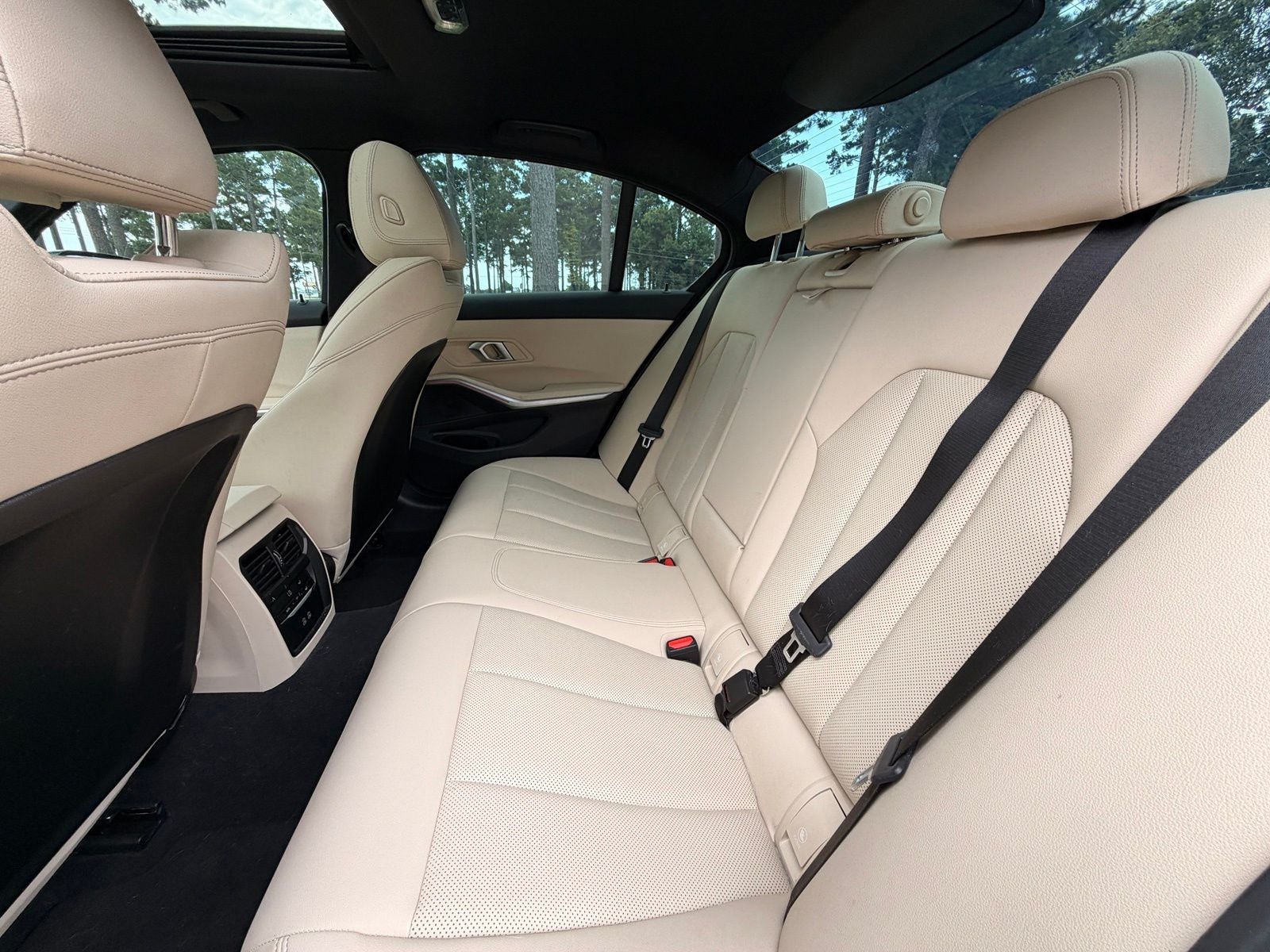 2024 BMW 3 Series 330i