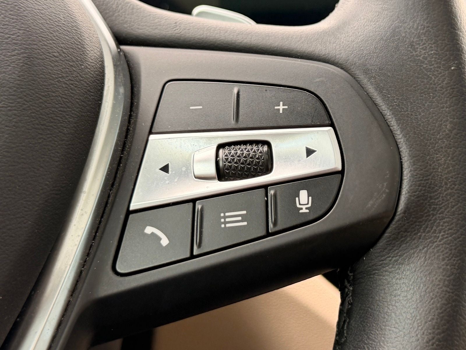 2024 BMW 3 Series 330i