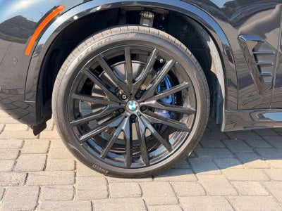 2025 BMW X5 M60i