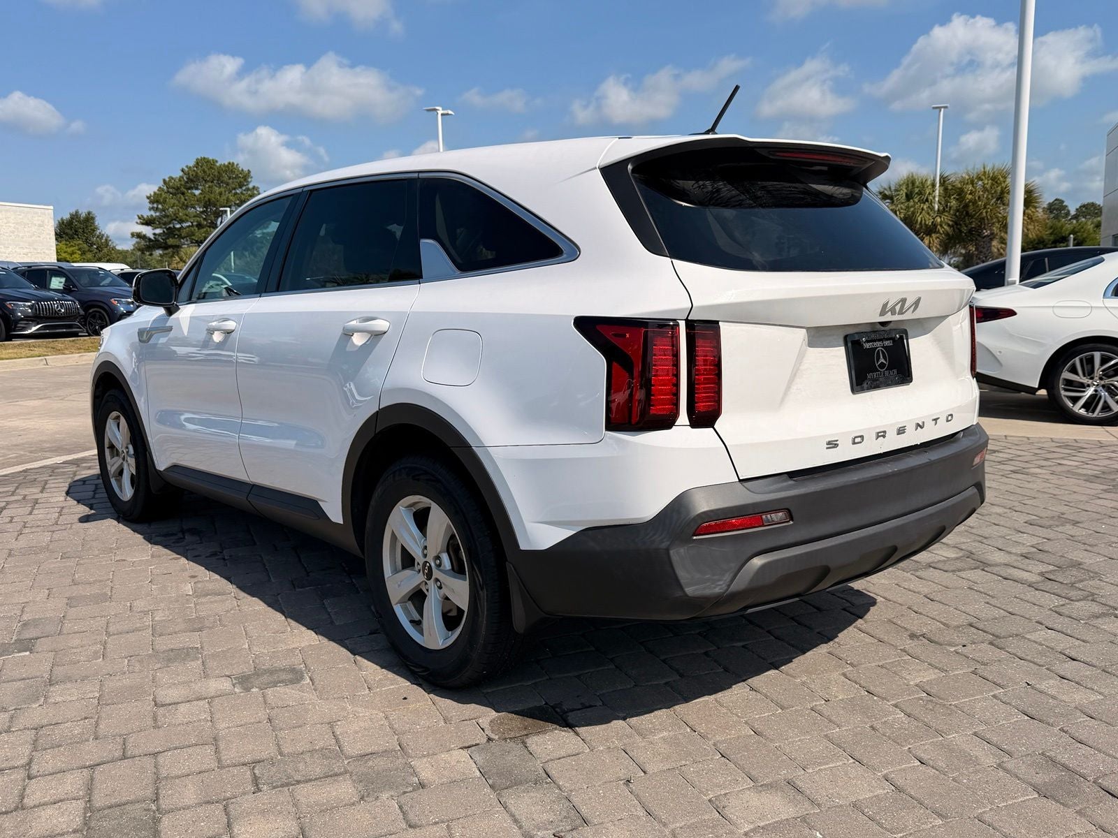 2022 Kia Sorento LX