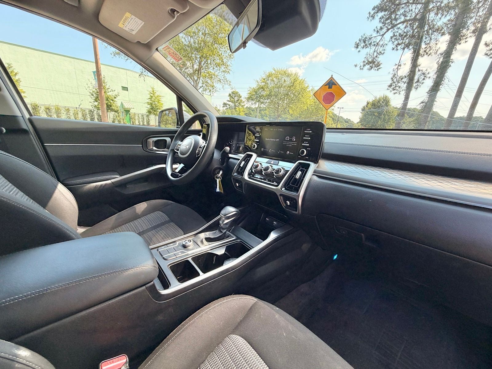 2022 Kia Sorento LX