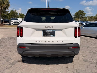 2022 Kia Sorento LX