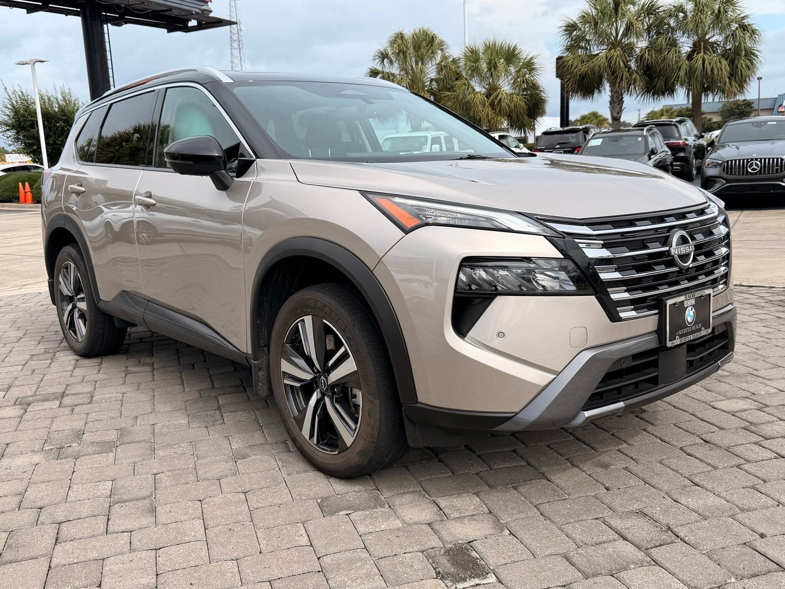 2025 Nissan Rogue SL