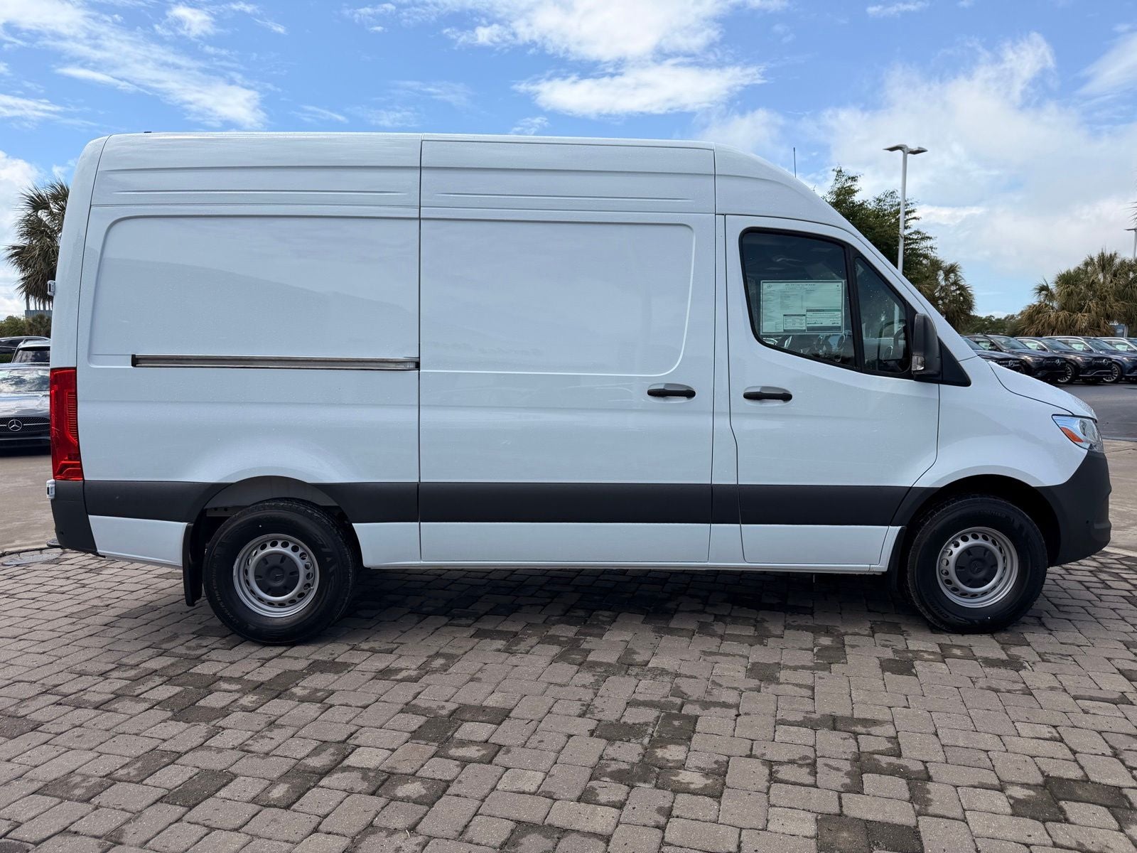 2026 Mercedes-Benz Sprinter 2500 Cargo 144 WB