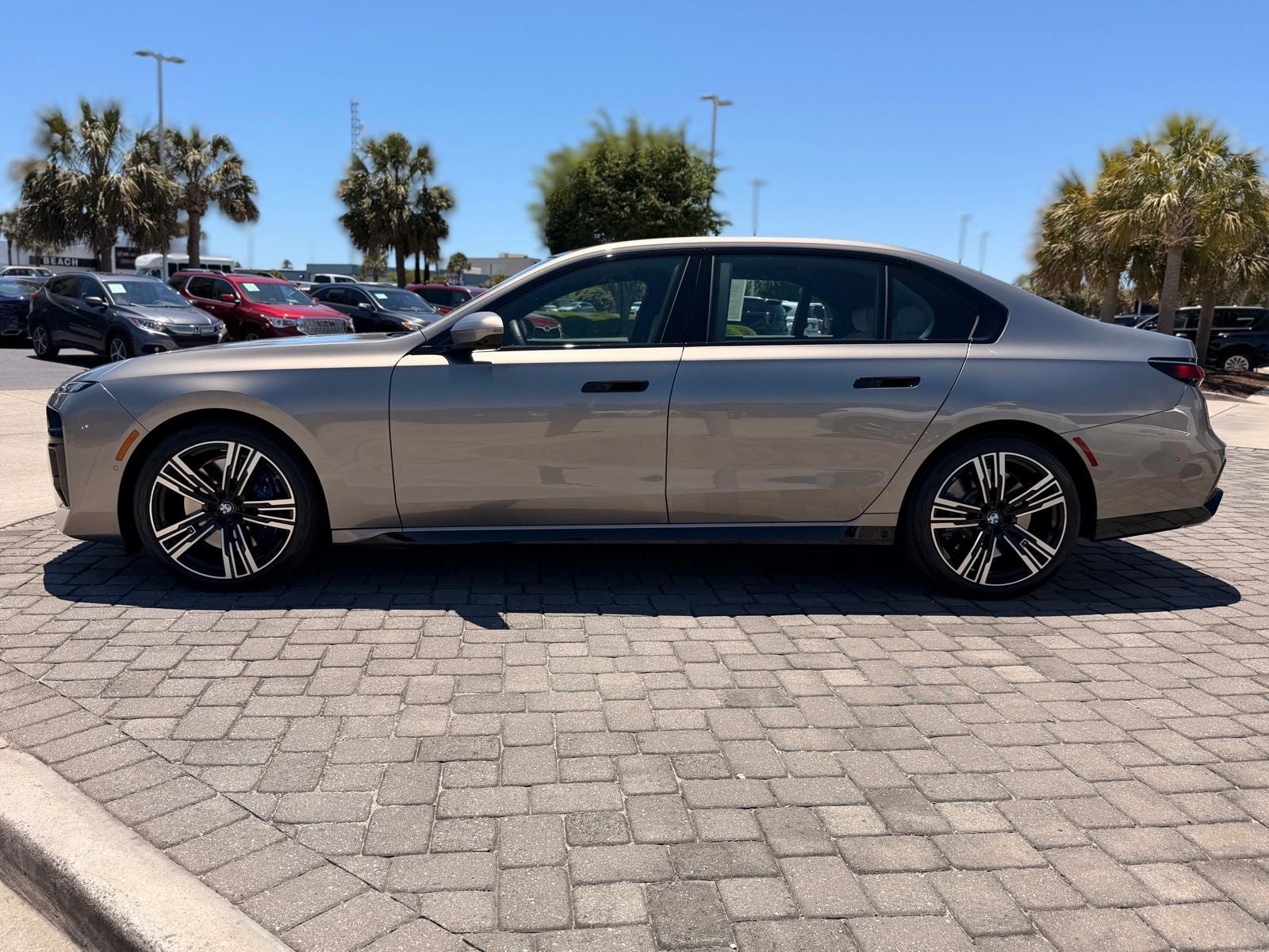 2025 BMW 7 Series 760i xDrive