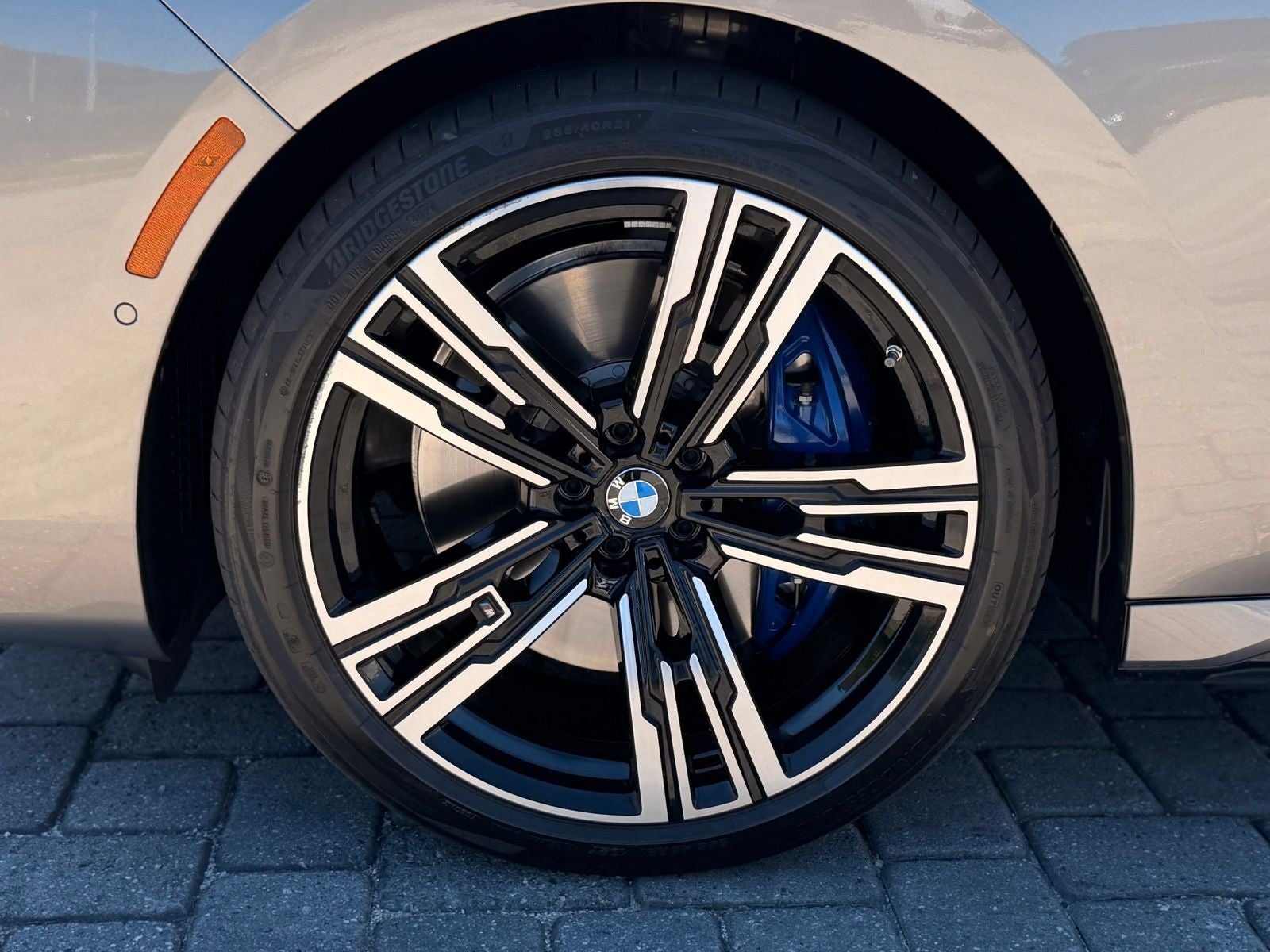 2025 BMW 7 Series 760i xDrive