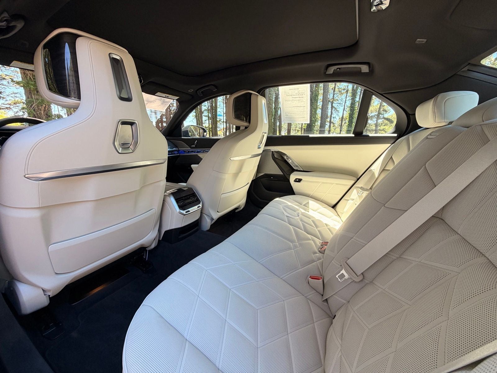 2025 BMW 7 Series 760i xDrive