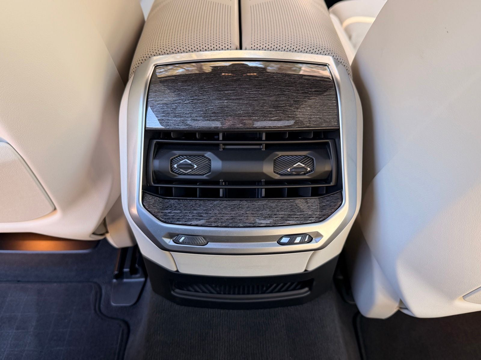 2025 BMW 7 Series 760i xDrive