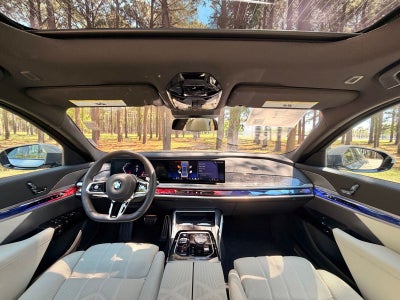 2025 BMW 7 Series 760i xDrive