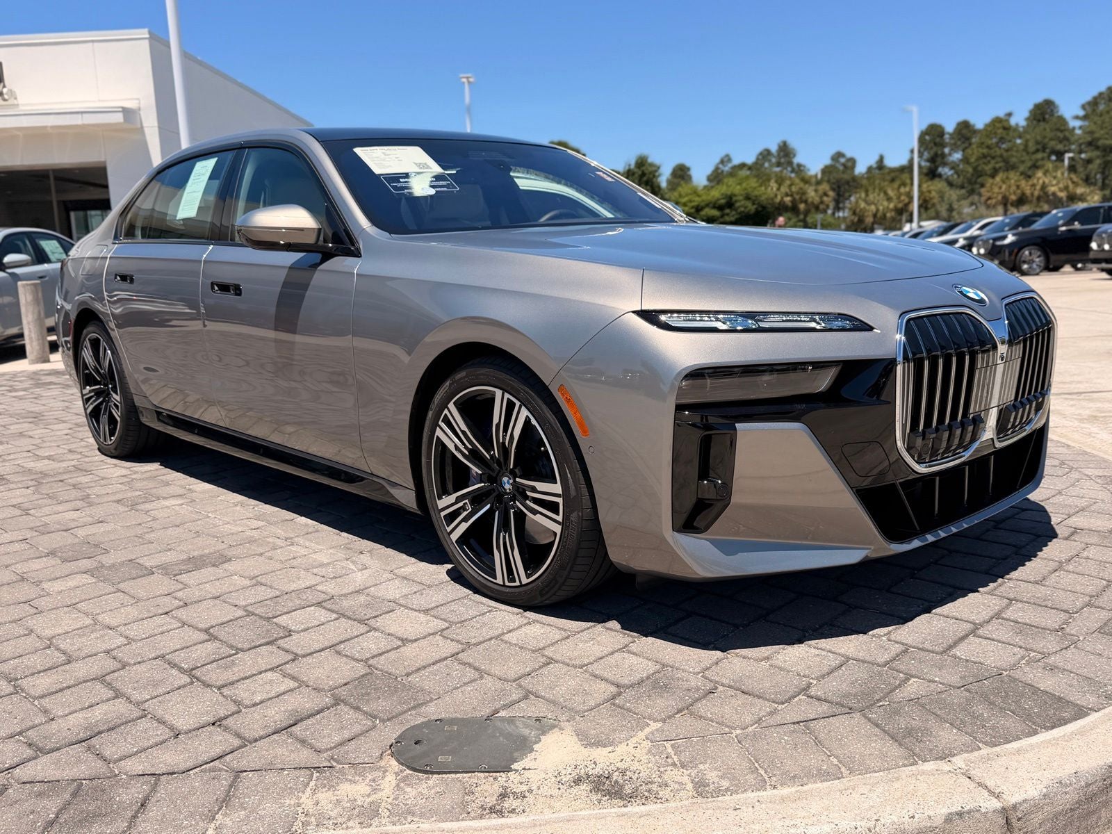 2025 BMW 7 Series 760i xDrive