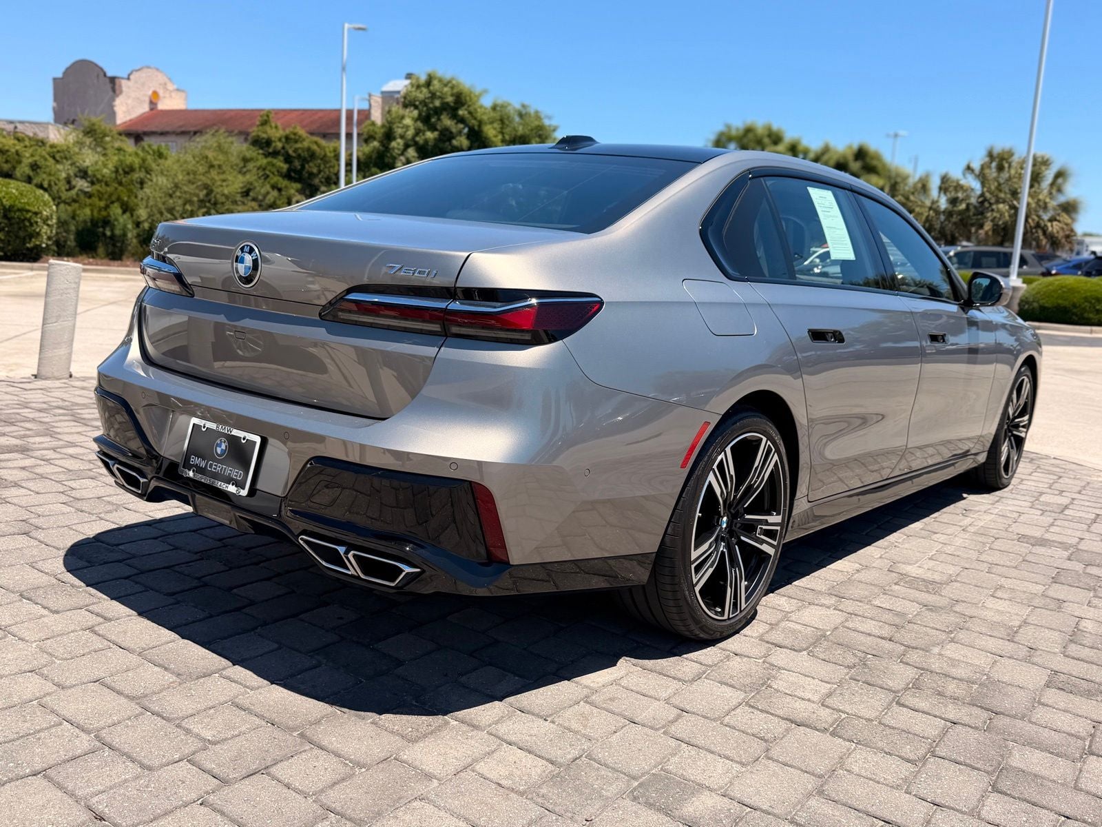 2025 BMW 7 Series 760i xDrive