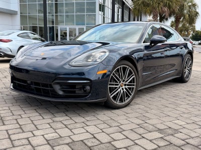 2023 Porsche Panamera 4 Platinum Edition