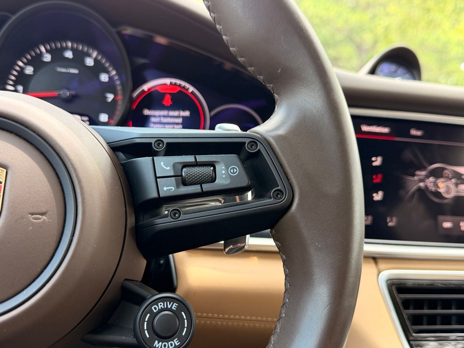 2023 Porsche Panamera 4 Platinum Edition