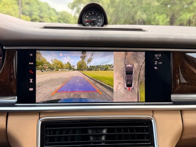 2023 Porsche Panamera 4 Platinum Edition