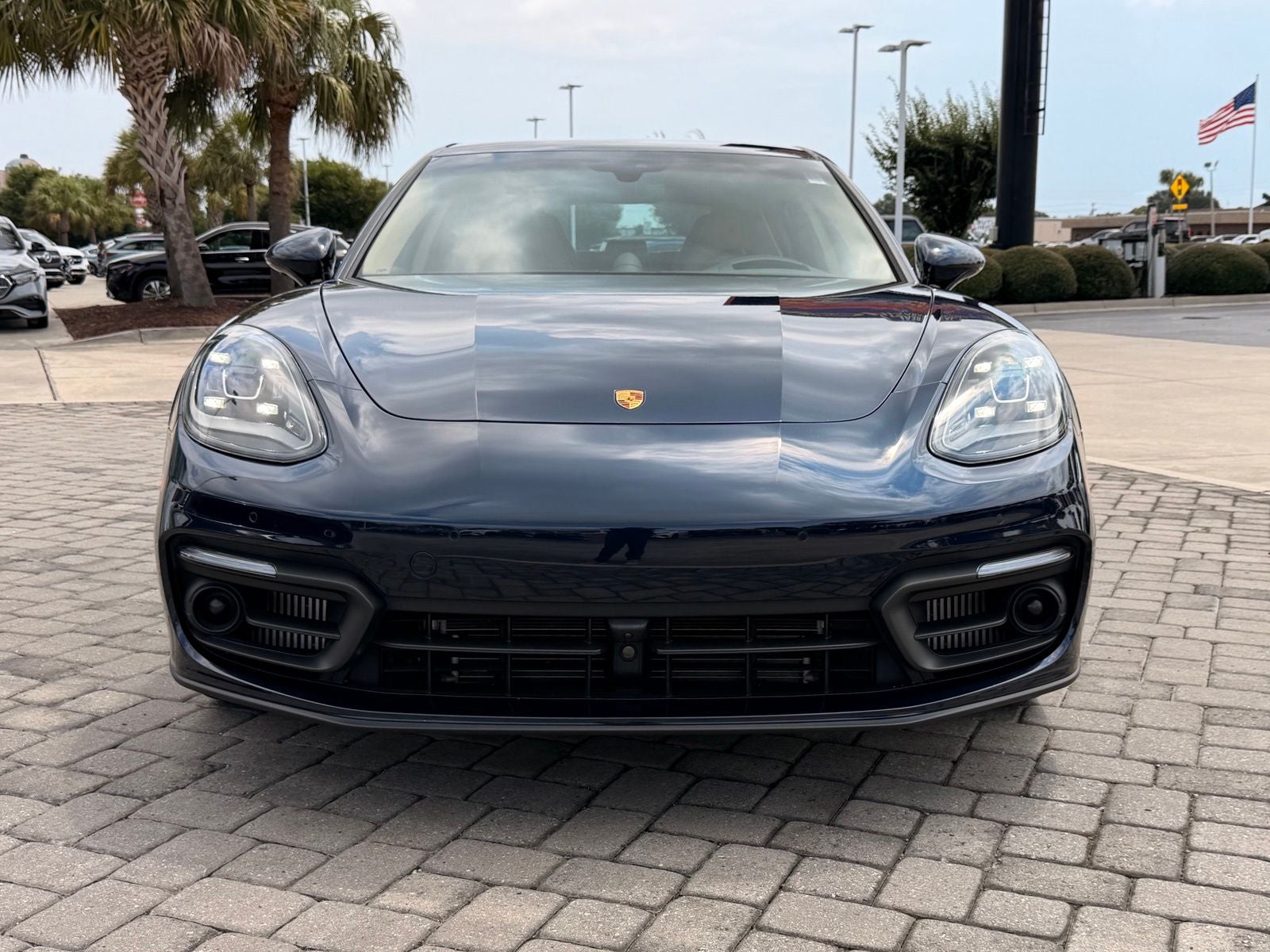 2023 Porsche Panamera 4 Platinum Edition