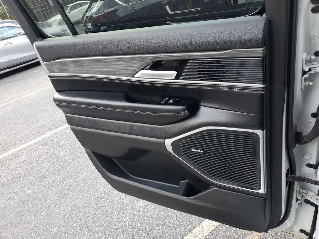 2024 Jeep Wagoneer L Series II