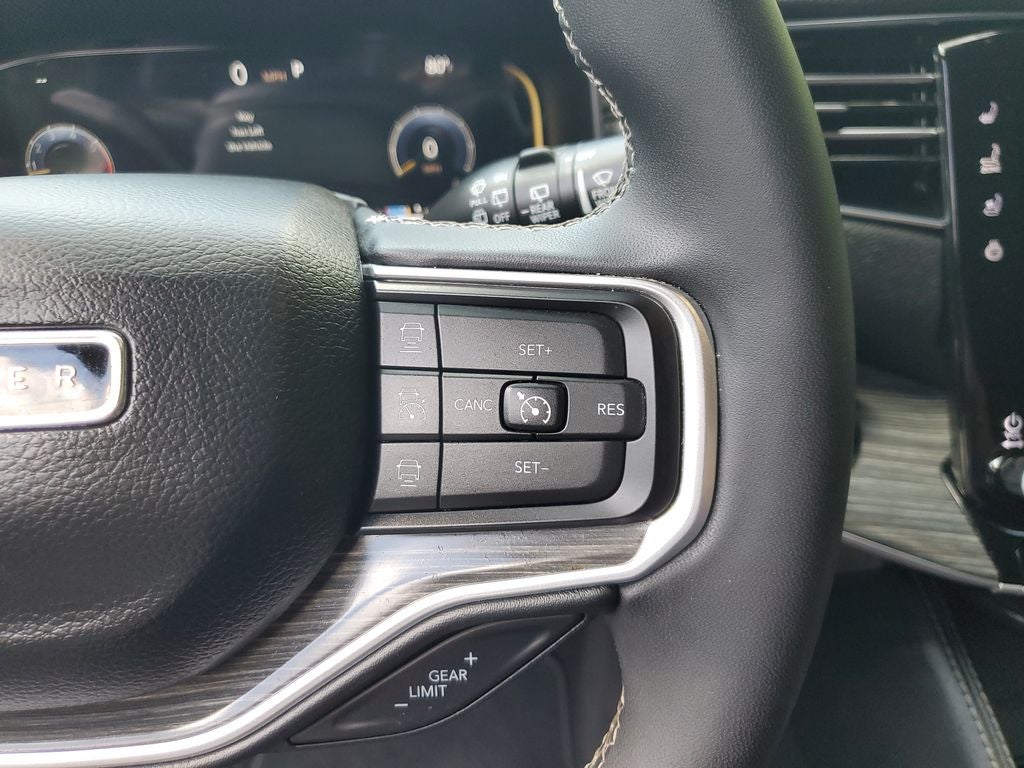 2024 Jeep Wagoneer L Series II