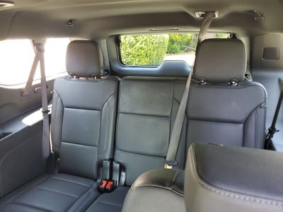 2025 Chevrolet Suburban LT