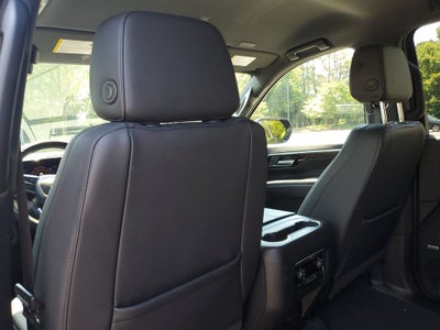 2025 Chevrolet Suburban LT