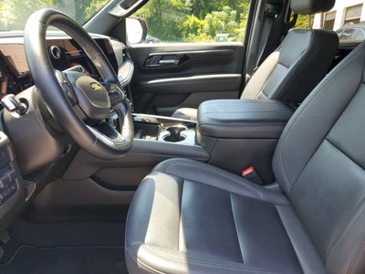 2025 Chevrolet Suburban LT