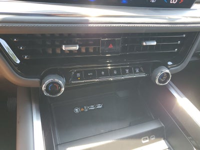 2025 Chevrolet Suburban LT