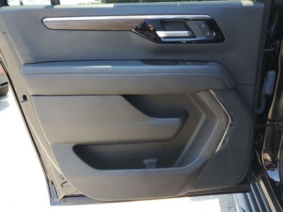 2025 Chevrolet Suburban LS