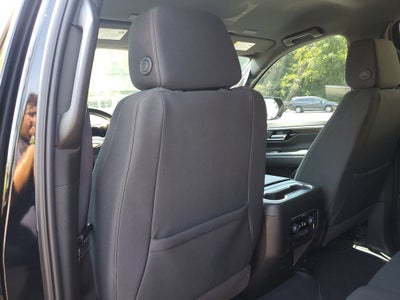 2025 Chevrolet Suburban LS