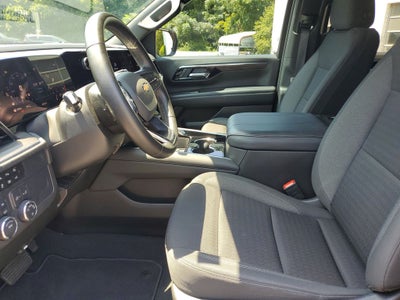 2025 Chevrolet Suburban LS