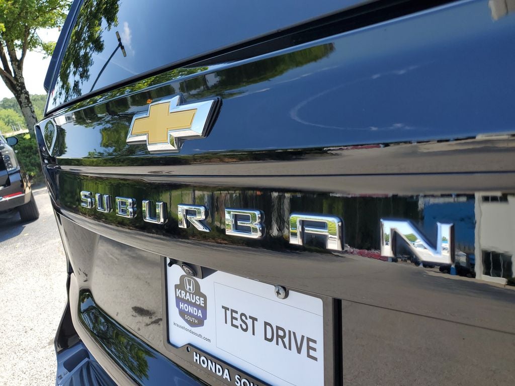 2025 Chevrolet Suburban LS