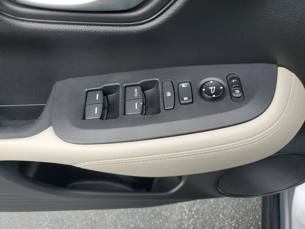 2025 Honda HR-V LX