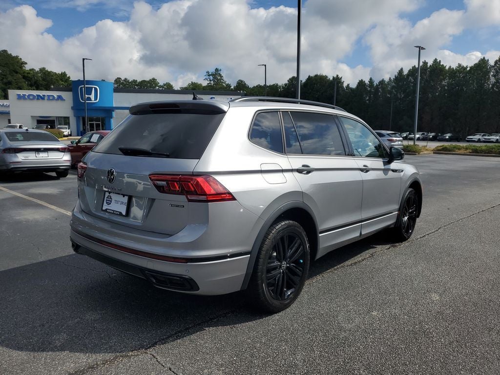 2022 Volkswagen Tiguan 2.0T SE R-Line Black