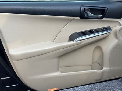 2012 Toyota Camry Hybrid XLE