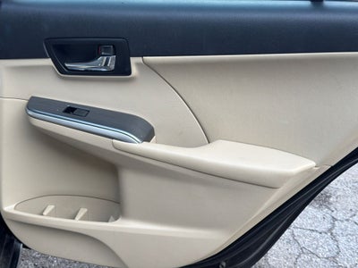 2012 Toyota Camry Hybrid XLE