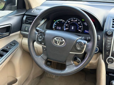 2012 Toyota Camry Hybrid XLE