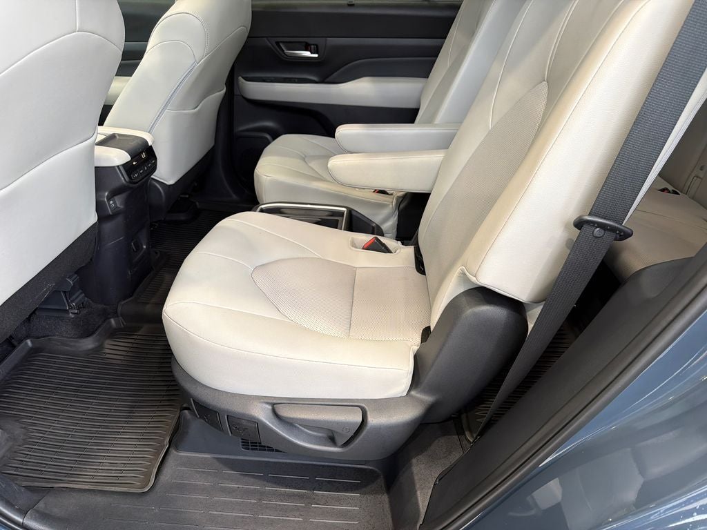 2025 Toyota Grand Highlander Hybrid XLE