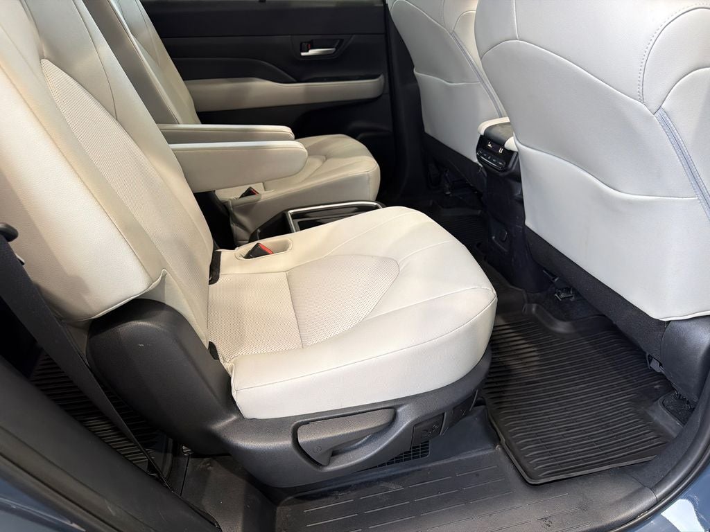 2025 Toyota Grand Highlander Hybrid XLE