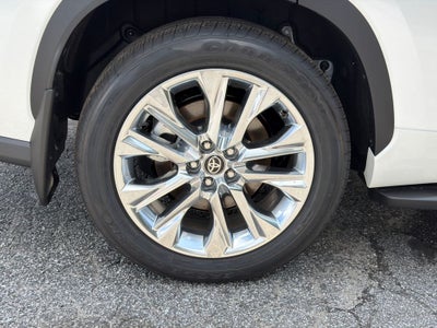 2026 Toyota Highlander Base