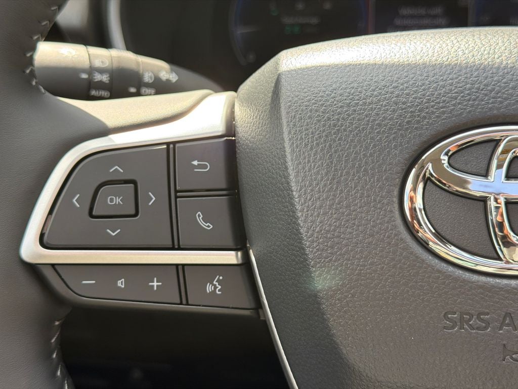 2026 Toyota Highlander Base