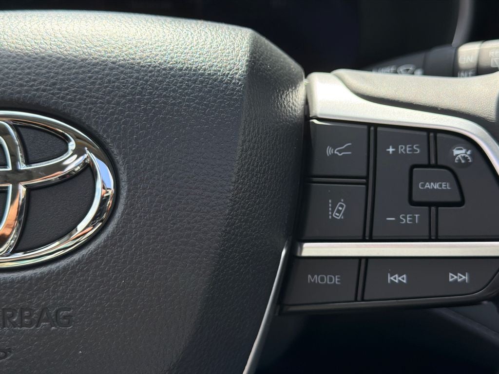 2026 Toyota Highlander Base