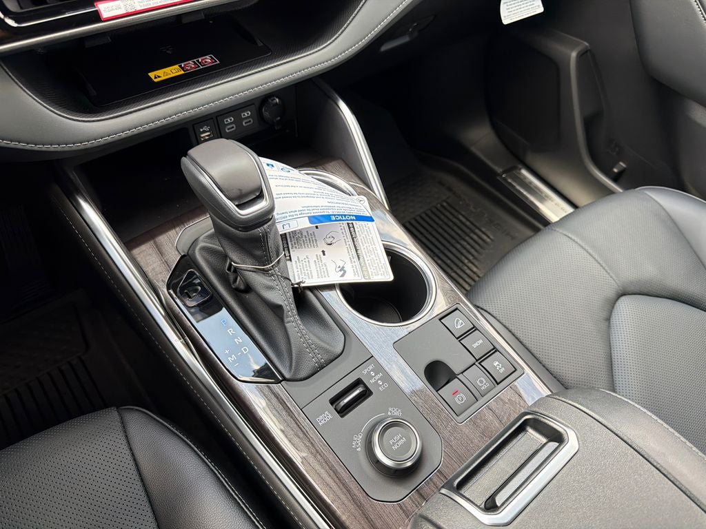 2026 Toyota Highlander Base