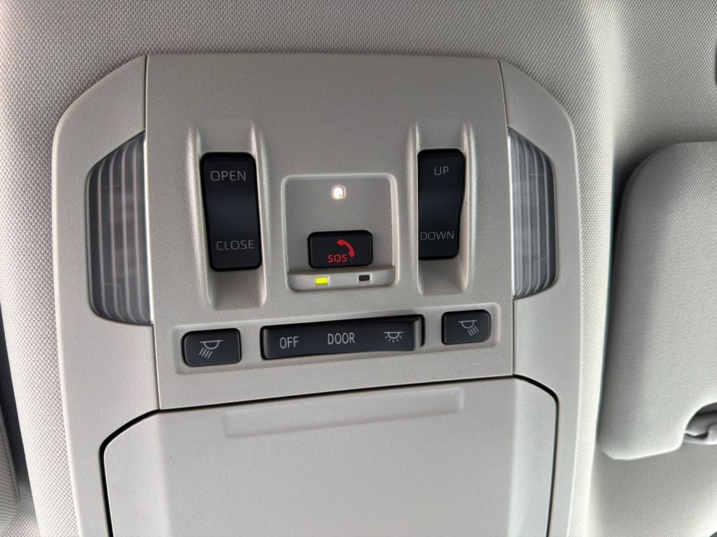 2026 Toyota Highlander Base
