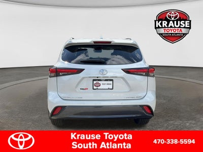 2026 Toyota Highlander Base